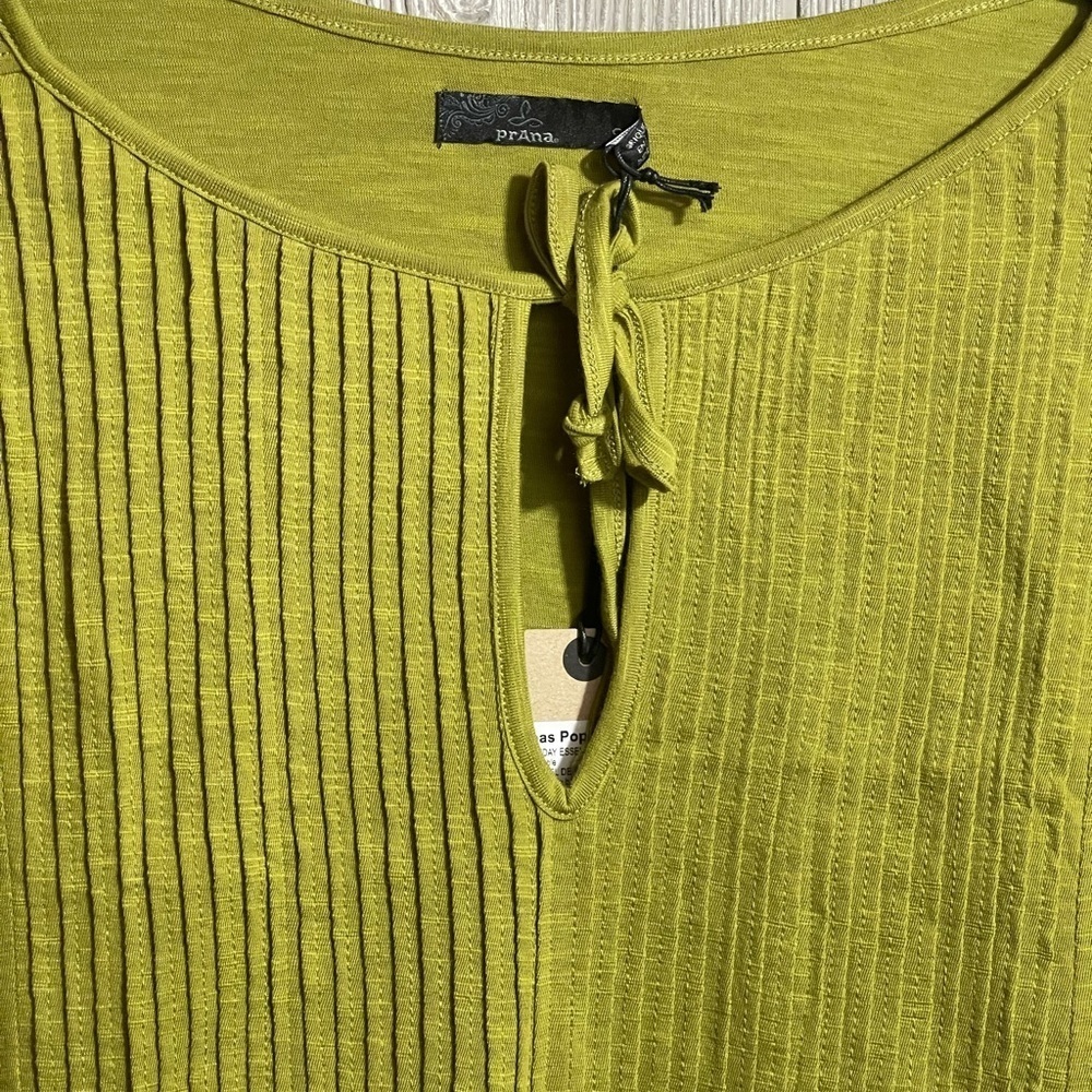prAna Ocupas Popover Top‎ in Sweet Grass Green Size S NWT - Picture 7 of 11